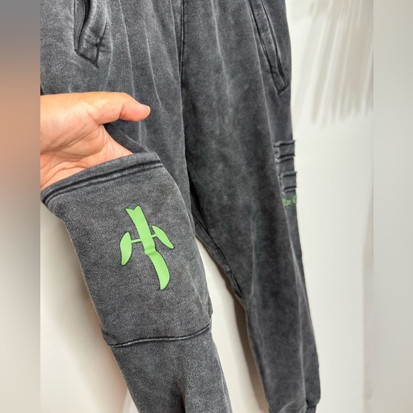 Not a Pipe Dream 100% cotton Sweatpants Size Medium - Picture 3 of 7